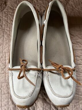 Women’s White Suede Driving Moccasins with Tan Lace Trim
